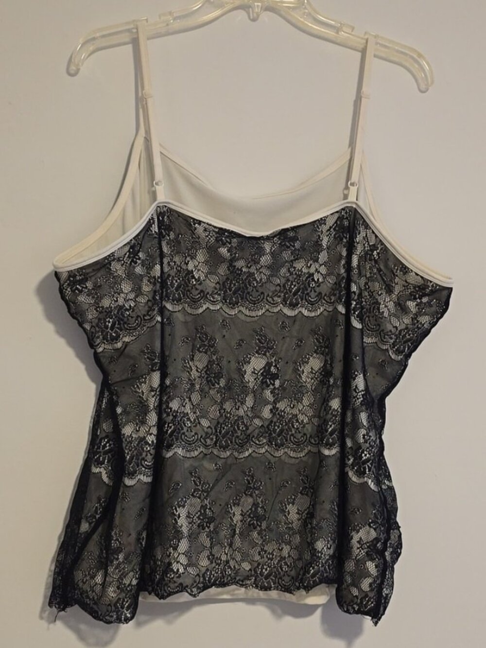 Black Lace Camisole Top with adjustable straps - Picture 2 of 2